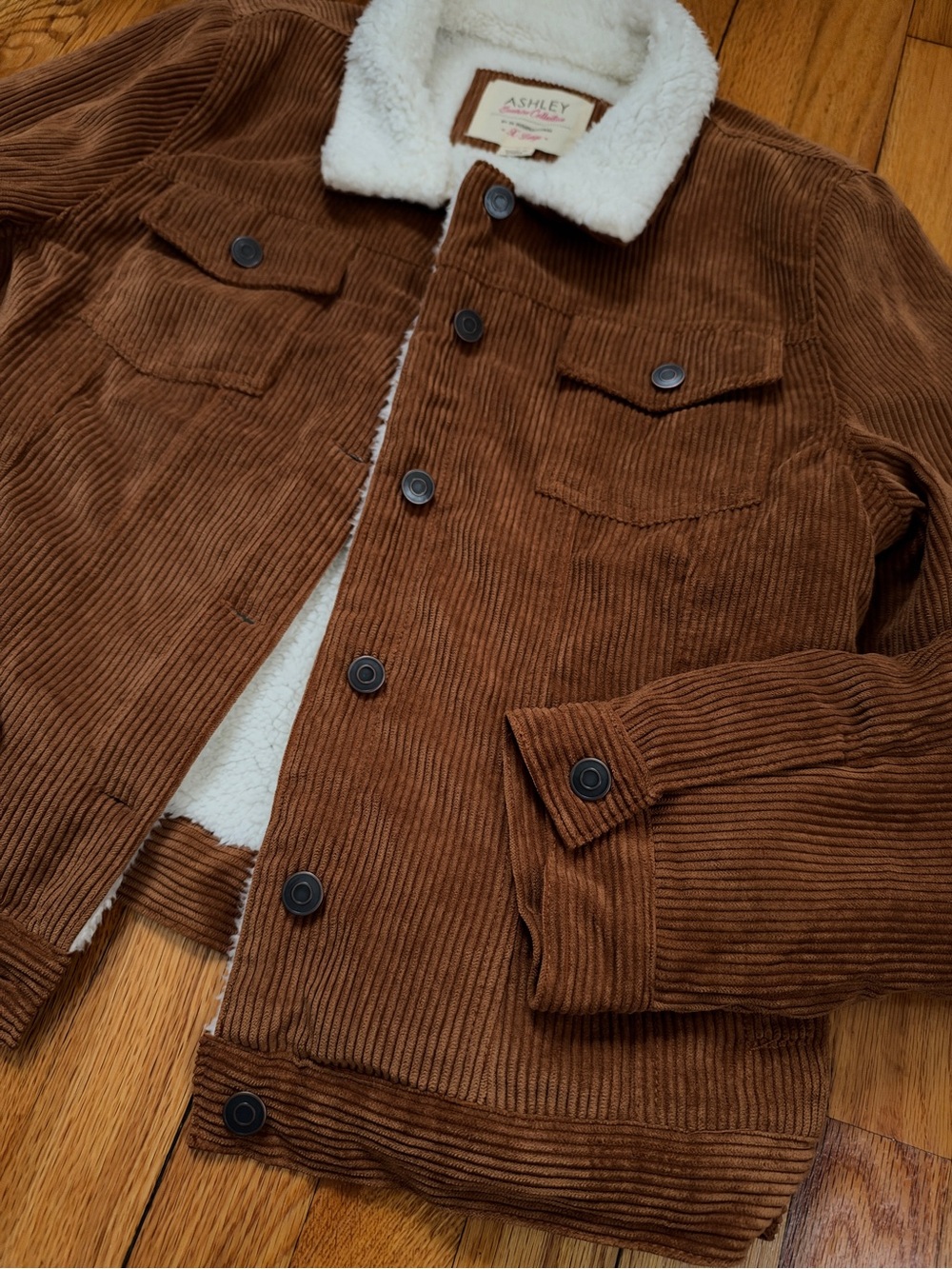 Sherpa-Lined Brown Corduroy Jacket - Picture 3 of 6